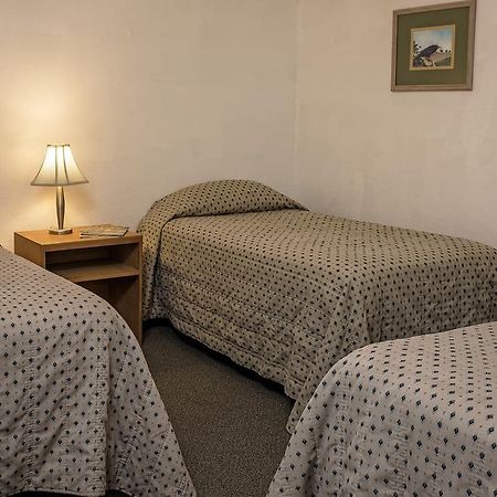 Jnr Hotel Cedarville エクステリア 写真