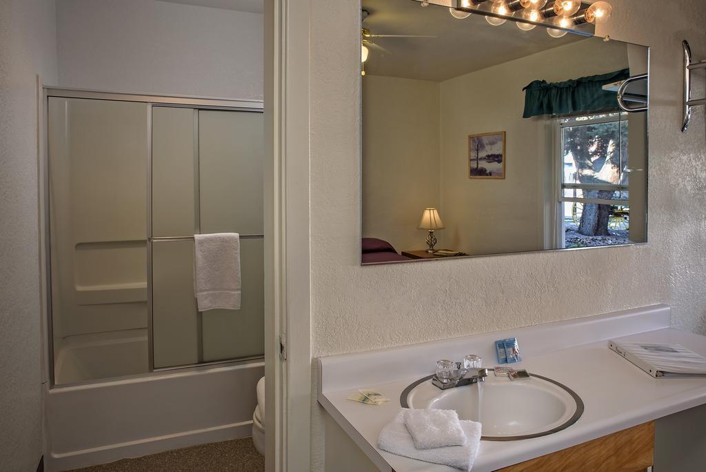 Jnr Hotel Cedarville エクステリア 写真