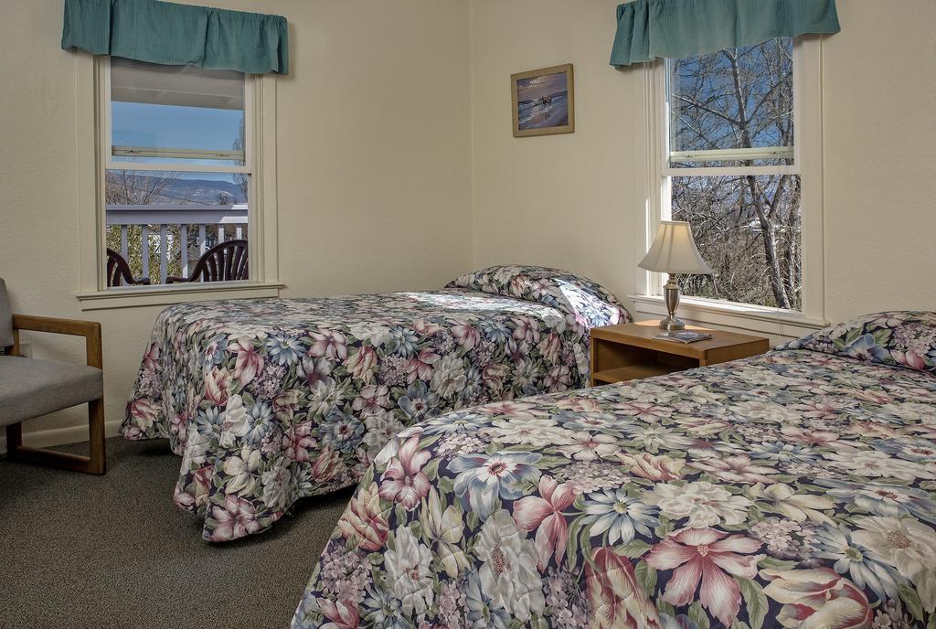 Jnr Hotel Cedarville エクステリア 写真